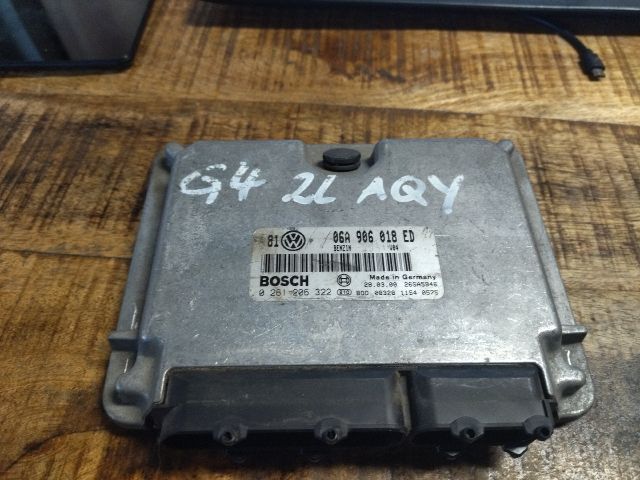 bontott VW GOLF IV Motorvezérlő