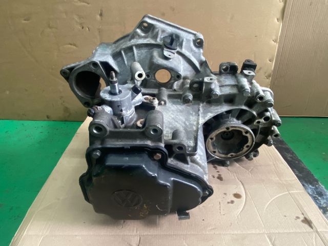 bontott VW GOLF IV Váltó (Mechanikus)