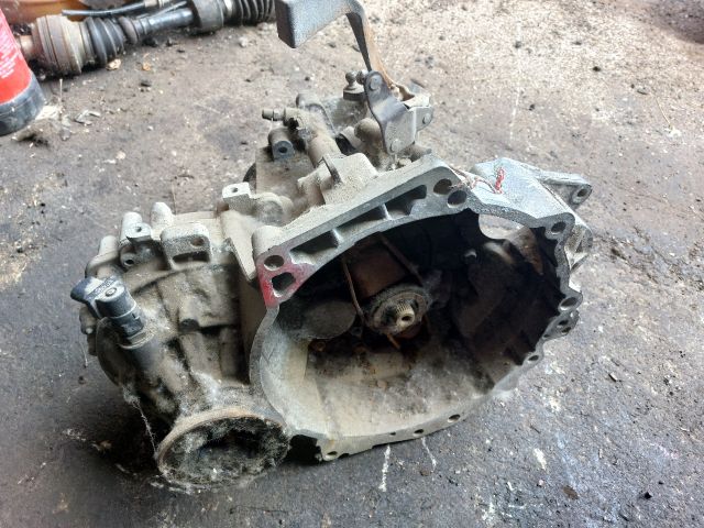 bontott VW GOLF IV Váltó (Mechanikus)