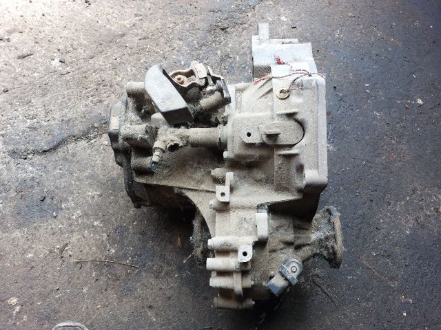bontott VW GOLF IV Váltó (Mechanikus)