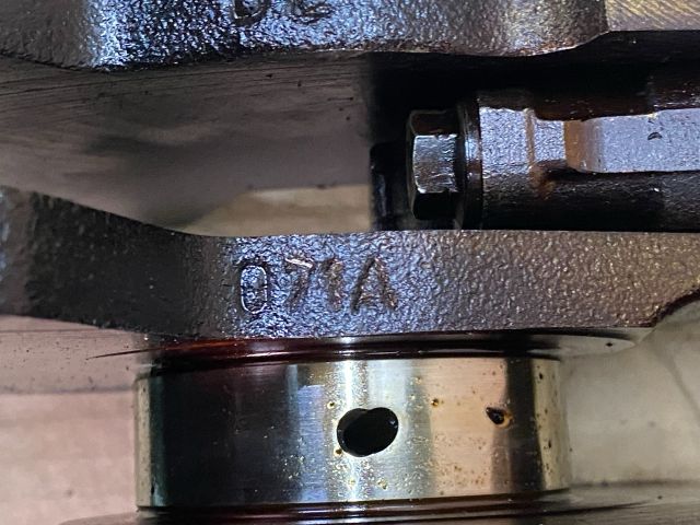 bontott VW GOLF IV Dugattyú, Hajtókar és Főtengely