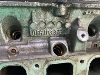 bontott VW GOLF IV Motor (Fűzött blokk hengerfejjel)