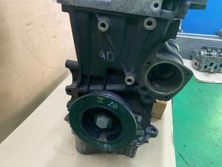 bontott VW GOLF IV Motor (Fűzött blokk hengerfejjel)