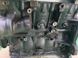 bontott VW GOLF IV Motor (Fűzött blokk hengerfejjel)