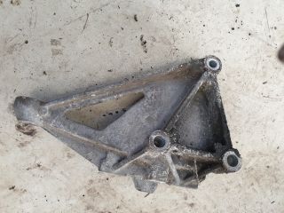 bontott VW GOLF IV Motor Tartó Bak (Fém)