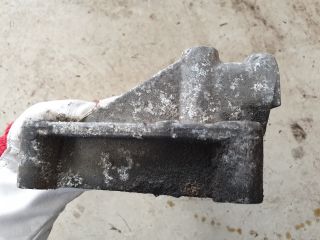 bontott VW GOLF IV Motor Tartó Bak (Fém)