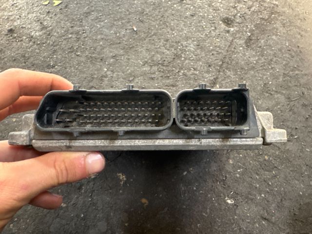 bontott VW GOLF IV Motorvezérlő