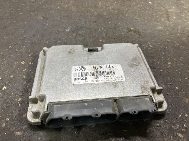 bontott VW GOLF IV Motorvezérlő