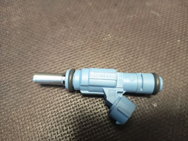 bontott VW GOLF IV Porlasztó (1 db)