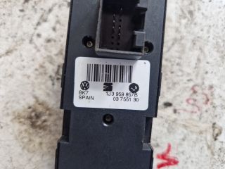 bontott VW GOLF IV Ablakemelő Kapcsoló Négyes / Kettes