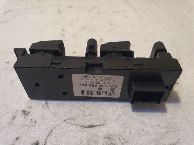 bontott VW GOLF IV Ablakemelő Kapcsoló Négyes / Kettes