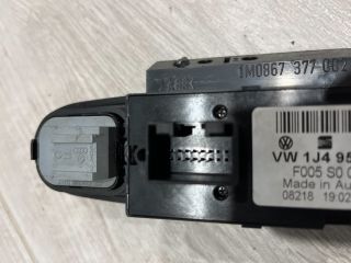 bontott VW GOLF IV Ablakemelő Kapcsoló Négyes / Kettes