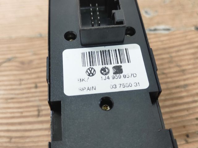 bontott VW GOLF IV Ablakemelő Kapcsoló Négyes / Kettes