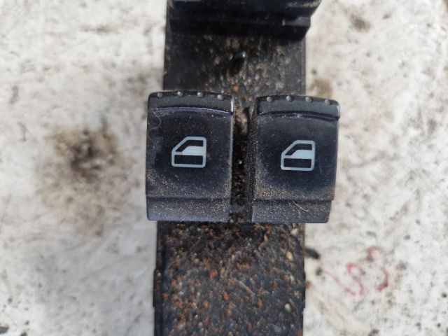 bontott VW GOLF IV Ablakemelő Kapcsoló Négyes / Kettes