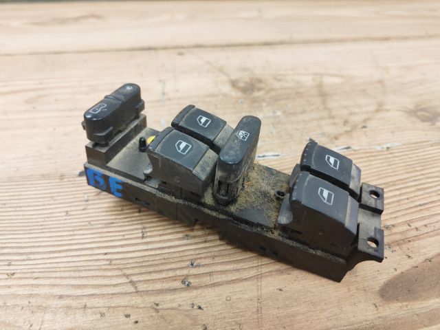 bontott VW GOLF IV Ablakemelő Kapcsoló Négyes / Kettes