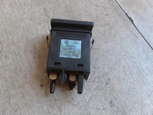 bontott VW GOLF IV Ablakfűtés Kapcsoló