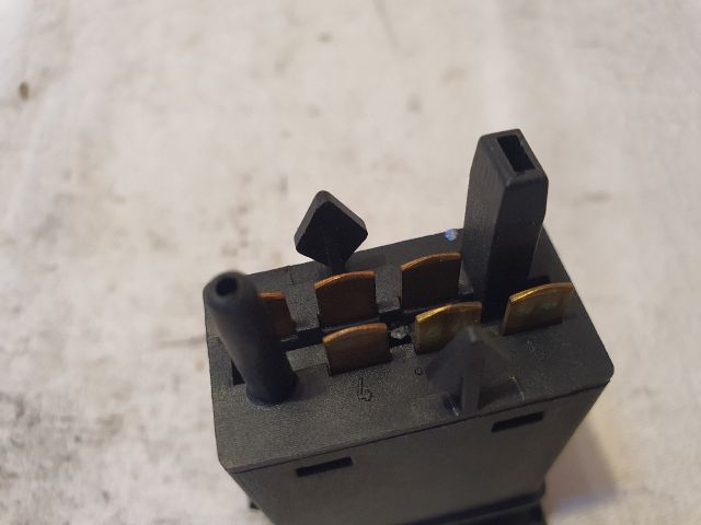 bontott VW GOLF IV Ablakfűtés Kapcsoló