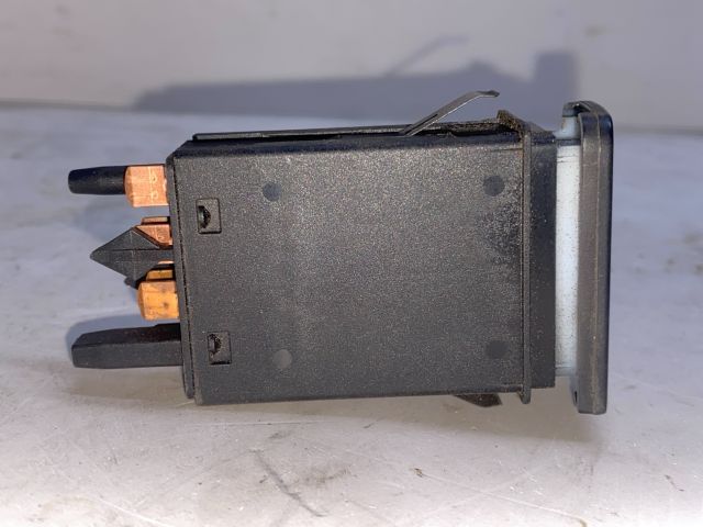 bontott VW GOLF IV Ablakfűtés Kapcsoló