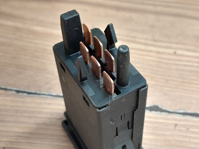 bontott VW GOLF IV Ablakfűtés Kapcsoló