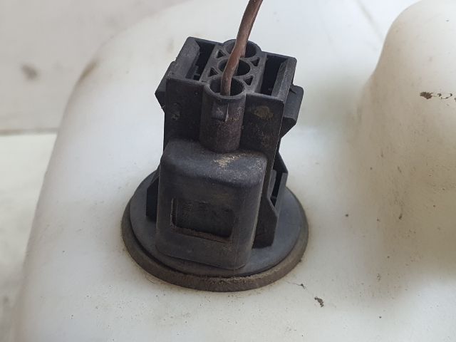 bontott VW GOLF IV Ablakmosó Tartály