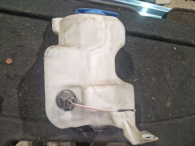 bontott VW GOLF IV Ablakmosó Tartály