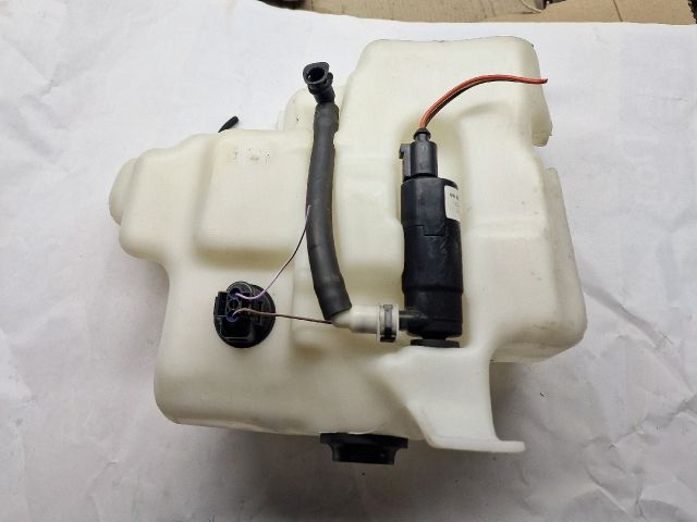 bontott VW GOLF IV Ablakmosó Tartály