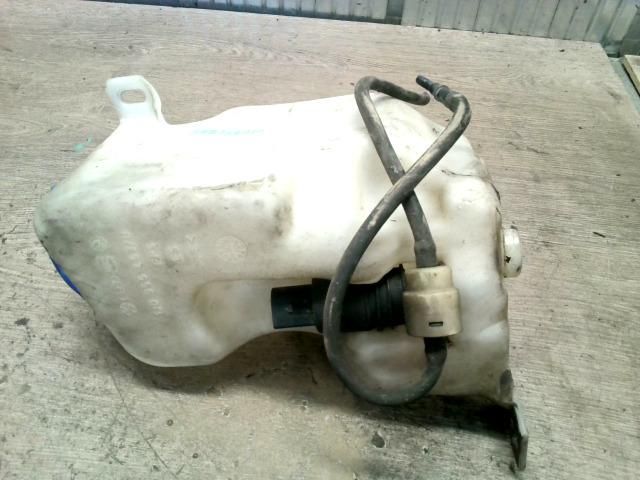 bontott VW GOLF IV Ablakmosó Tartály