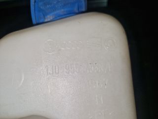 bontott VW GOLF IV Ablakmosó Tartály