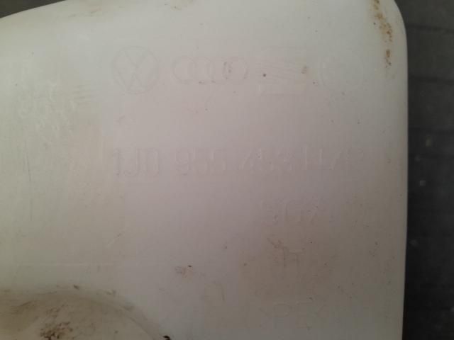 bontott VW GOLF IV Ablakmosó Tartály