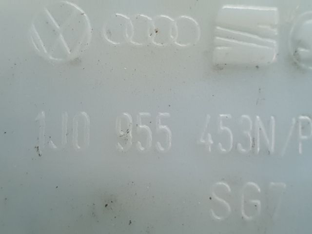 bontott VW GOLF IV Ablakmosó Tartály