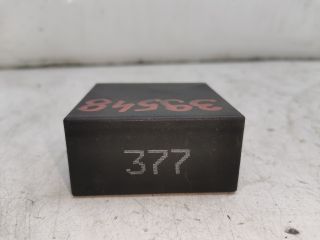 bontott VW GOLF IV Ablaktörlő Relé