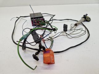 bontott VW GOLF IV Ablaktörlő Relé