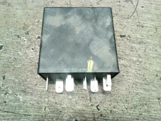 bontott VW GOLF IV Ablaktörlő Relé