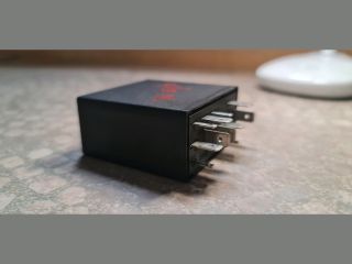 bontott VW GOLF IV Ablaktörlő Relé