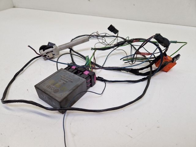 bontott VW GOLF IV Ablaktörlő Relé