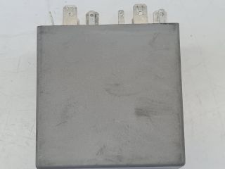 bontott VW GOLF IV Ablaktörlő Relé