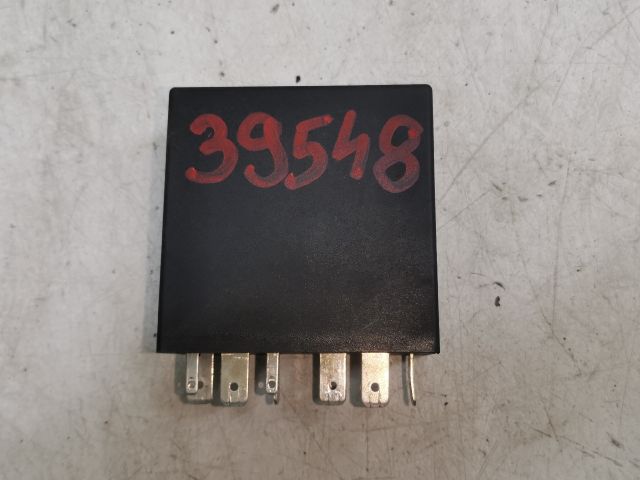 bontott VW GOLF IV Ablaktörlő Relé