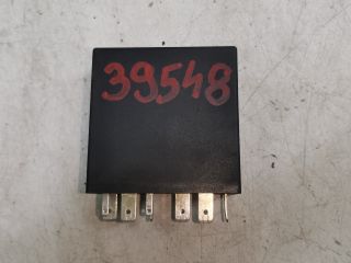 bontott VW GOLF IV Ablaktörlő Relé