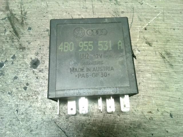 bontott VW GOLF IV Ablaktörlő Relé