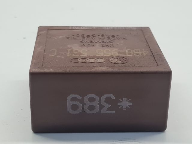 bontott VW GOLF IV Ablaktörlő Relé