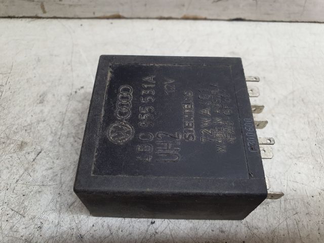 bontott VW GOLF IV Ablaktörlő Relé