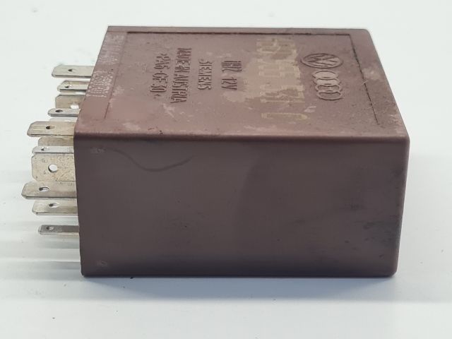 bontott VW GOLF IV Ablaktörlő Relé