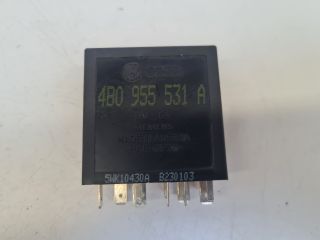 bontott VW GOLF IV Ablaktörlő Relé