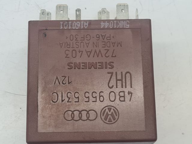 bontott VW GOLF IV Ablaktörlő Relé