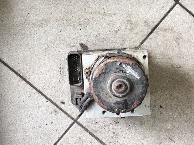 bontott VW GOLF IV ABS Kocka