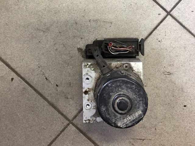 bontott VW GOLF IV ABS Kocka