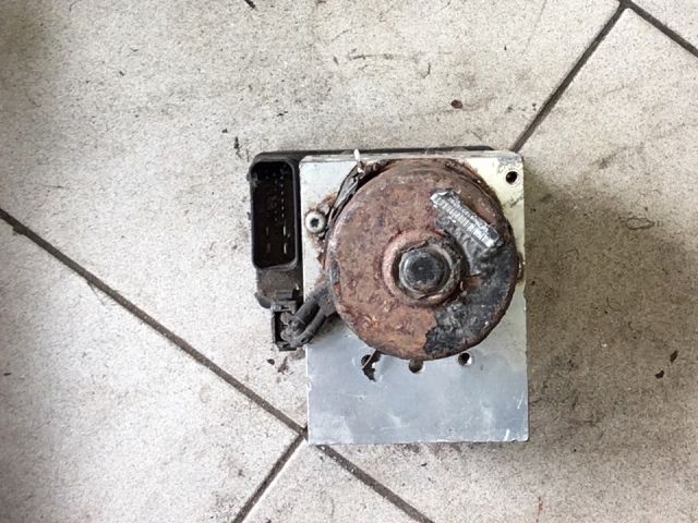 bontott VW GOLF IV ABS Kocka