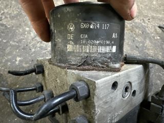 bontott VW GOLF IV ABS Kocka