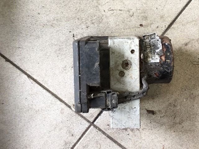 bontott VW GOLF IV ABS Kocka