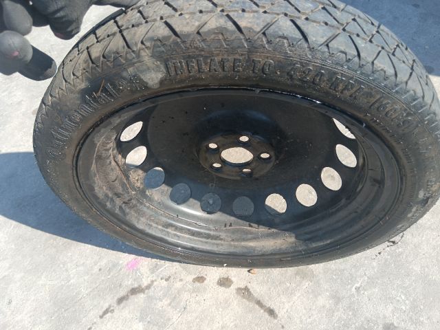 bontott VW GOLF IV Acélfelni Gumival (1 db)